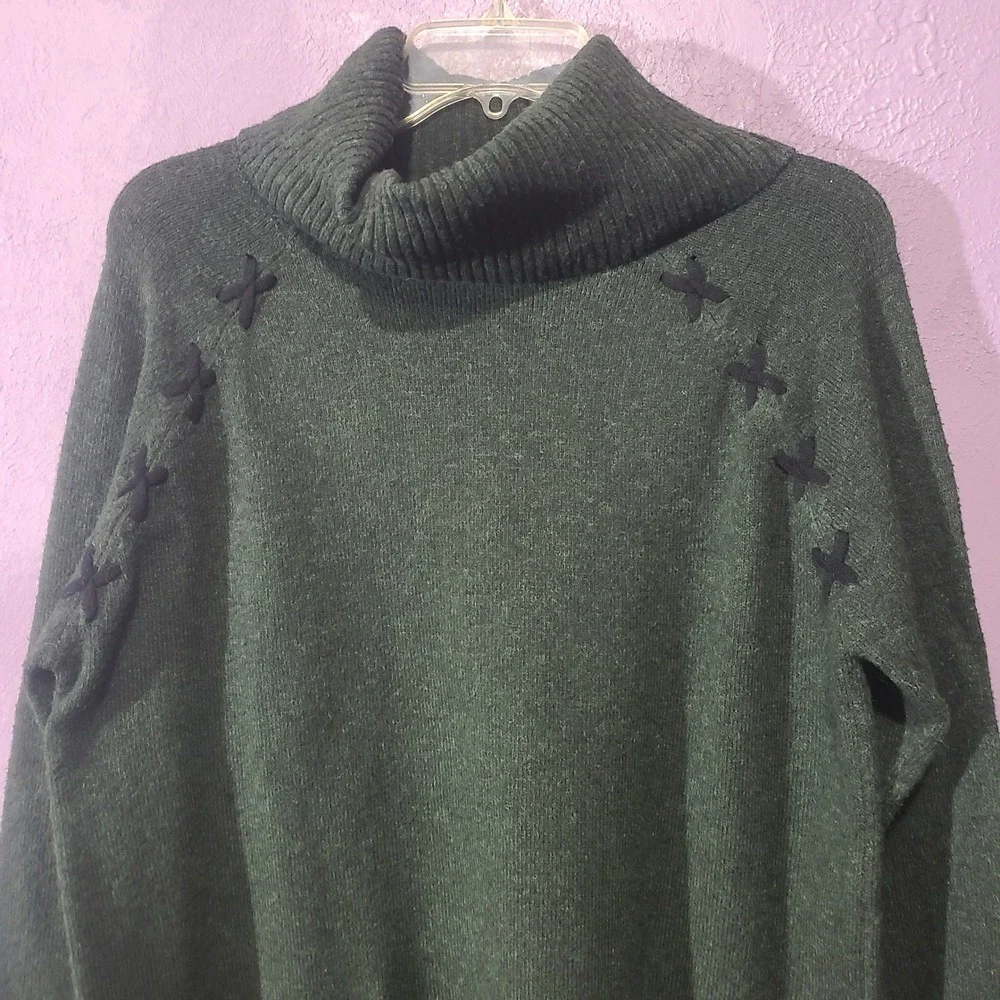 Keren Hart Forest Green‎ Cowl Neck Sweater Cross Stitch Detail Raglan  Large